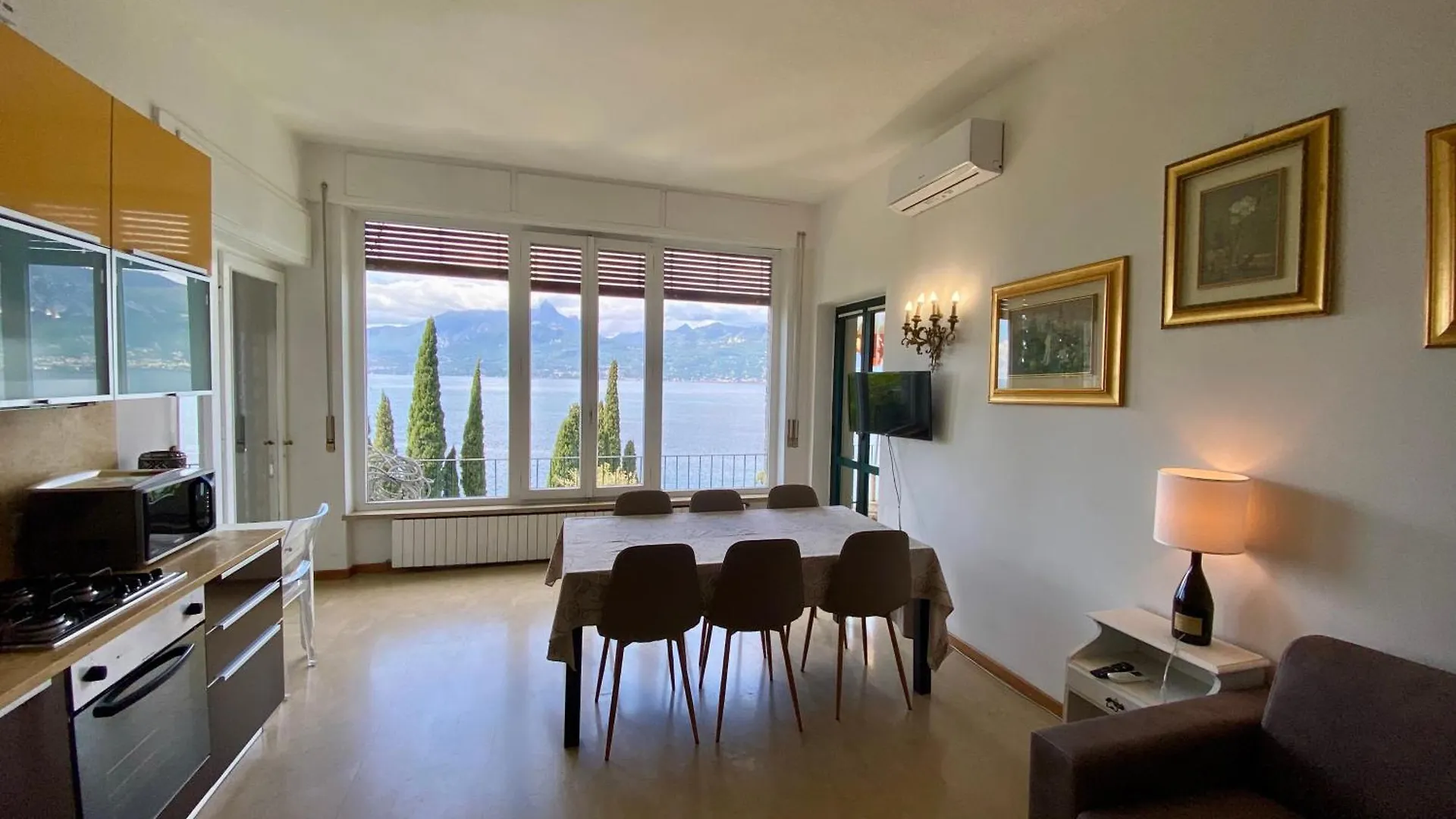 Wonderful Lake View Apartments With Pool With Breakfast Gardasee Torri Del Benaco Italien
