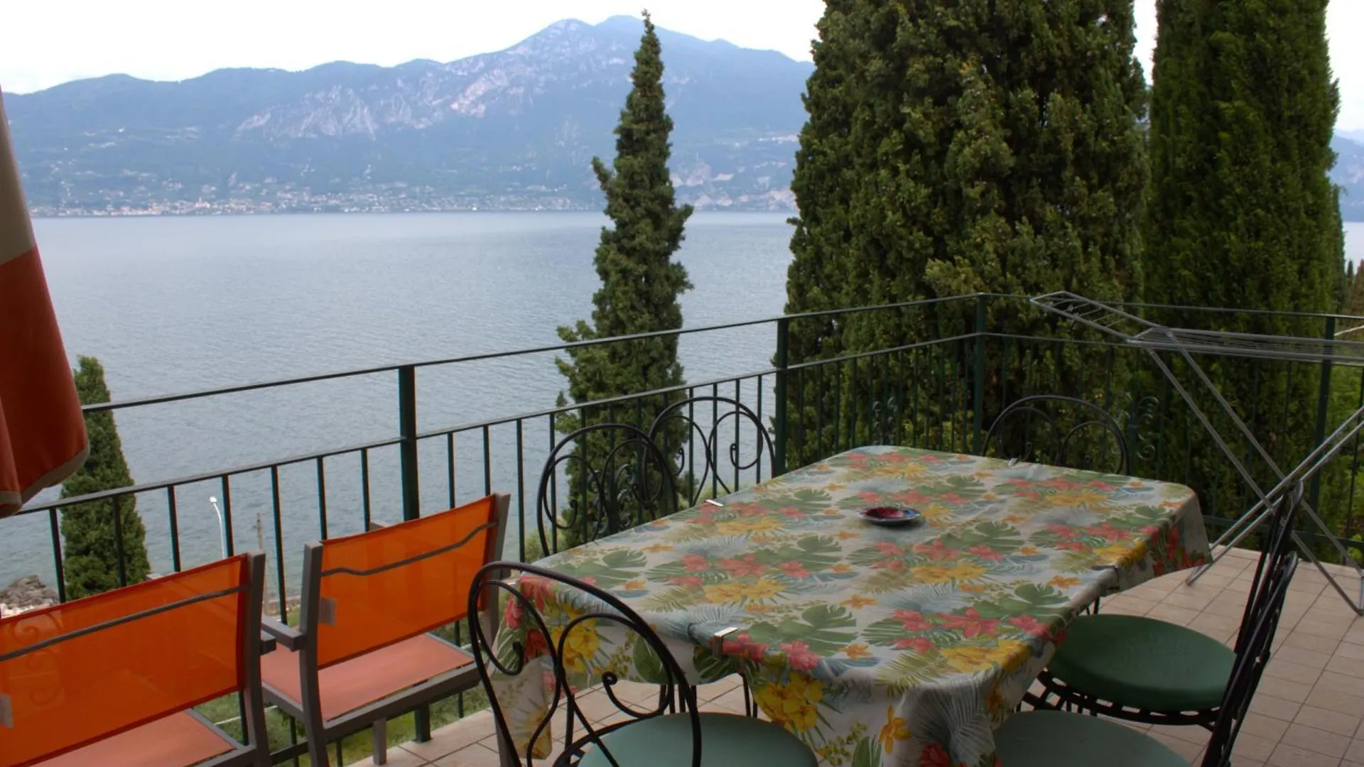 Wonderful Lake View Apartments With Pool With Breakfast Gardasee Torri Del Benaco 0*,  Italien