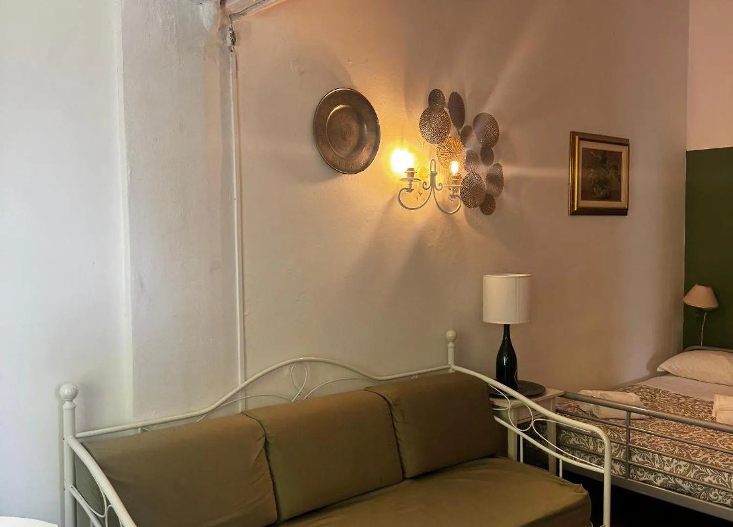 Wonderful Lake View Apartments With Pool With Breakfast Gardasee Torri Del Benaco Italien