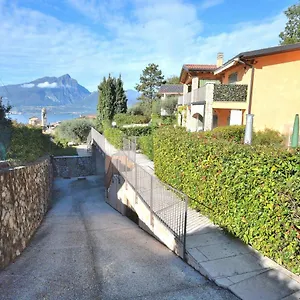 Bardino With Pool And Lake View Apartment