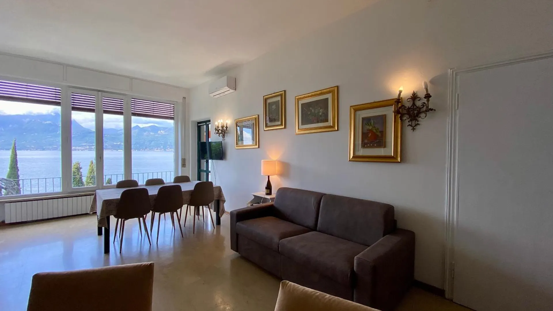 Wonderful Lake View Apartments With Pool With Breakfast Gardasee Torri Del Benaco 0*,  Italy