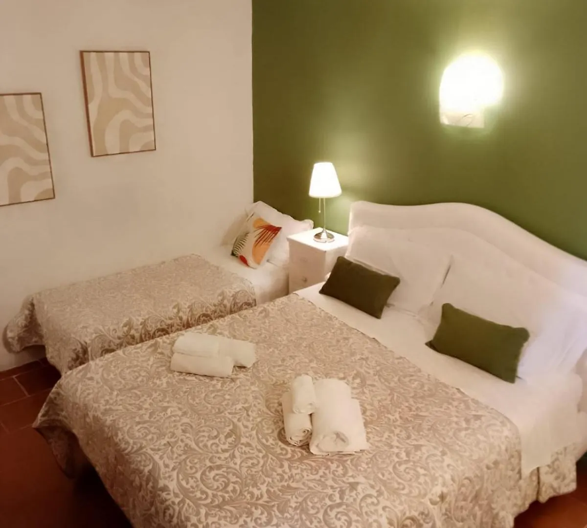 Wonderful Lake View Apartments With Pool With Breakfast Gardasee Torri Del Benaco Italy