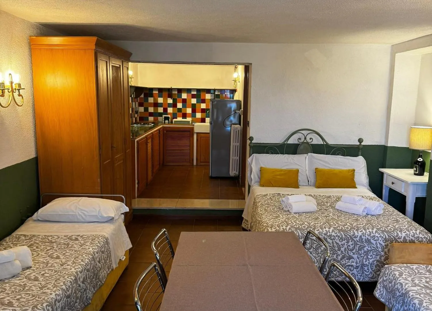 Wonderful Lake View Apartments With Pool With Breakfast Gardasee Torri Del Benaco 0*,